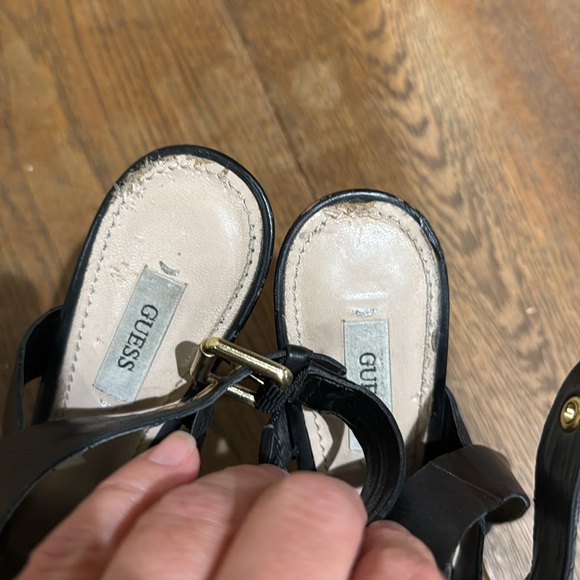 5” platform heels guess size 6.5 - Picture 4 of 5